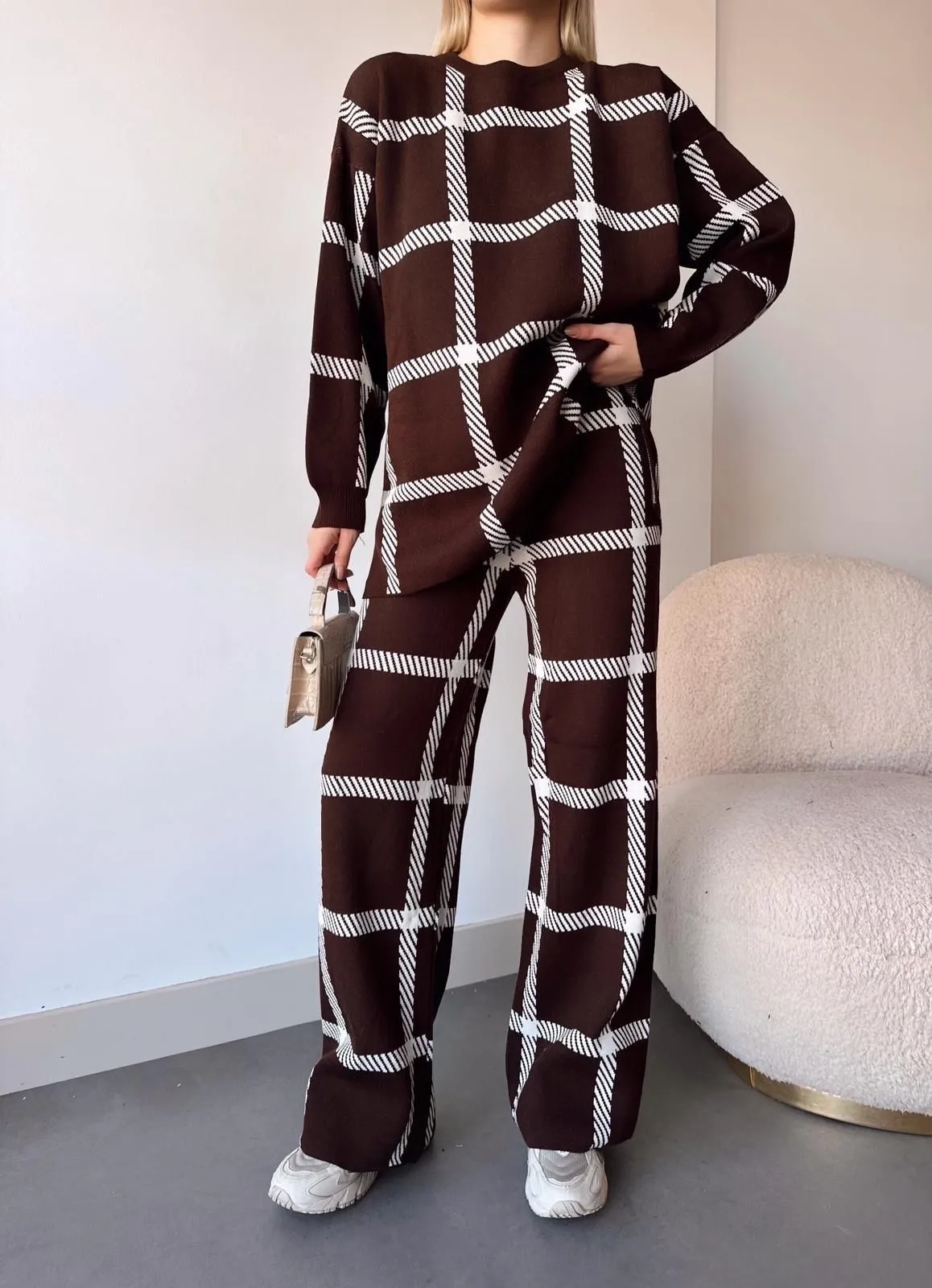 Ekose Desenli Triko İkili Takım Kahve - 0298