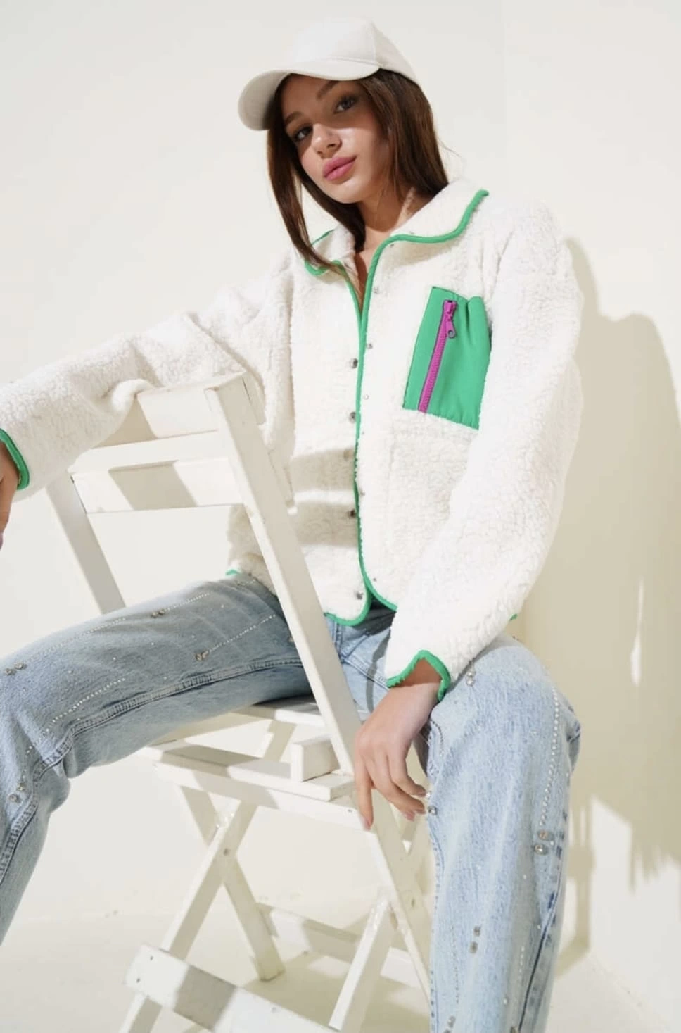 Cep Detaylı Kadın Kuzu Mont - 0163