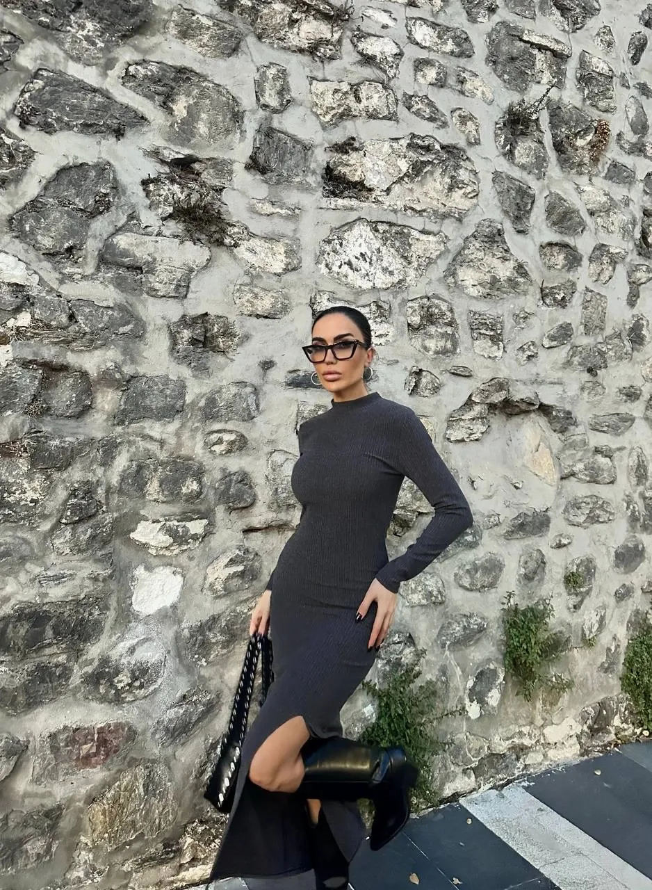 Yırtmaç Detaylı Bürümcük Kumaş Elbise - 0280